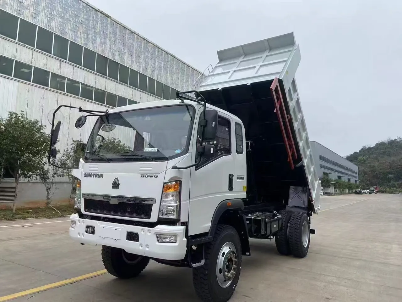 Used 6x4 dump truck for export, heavy tipper, Chinese brand