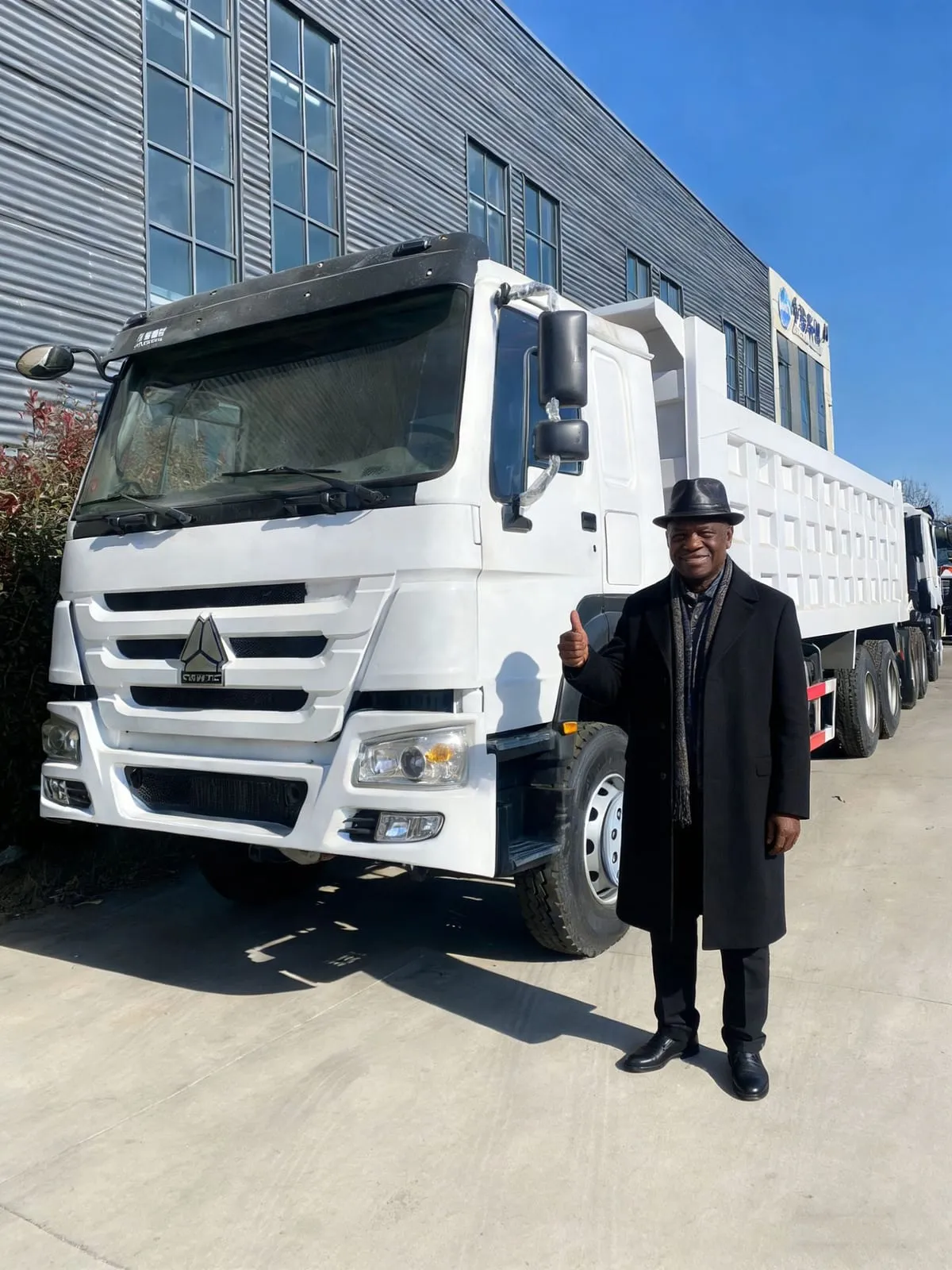 SHACMAN F3000 used 8x4 dump truck 380HP for sale