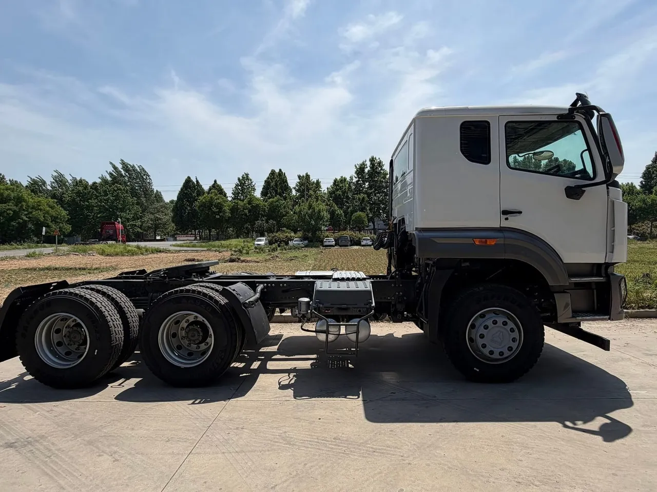 Used HOHAN tractor unit inspected and ready for CIF export to Africa