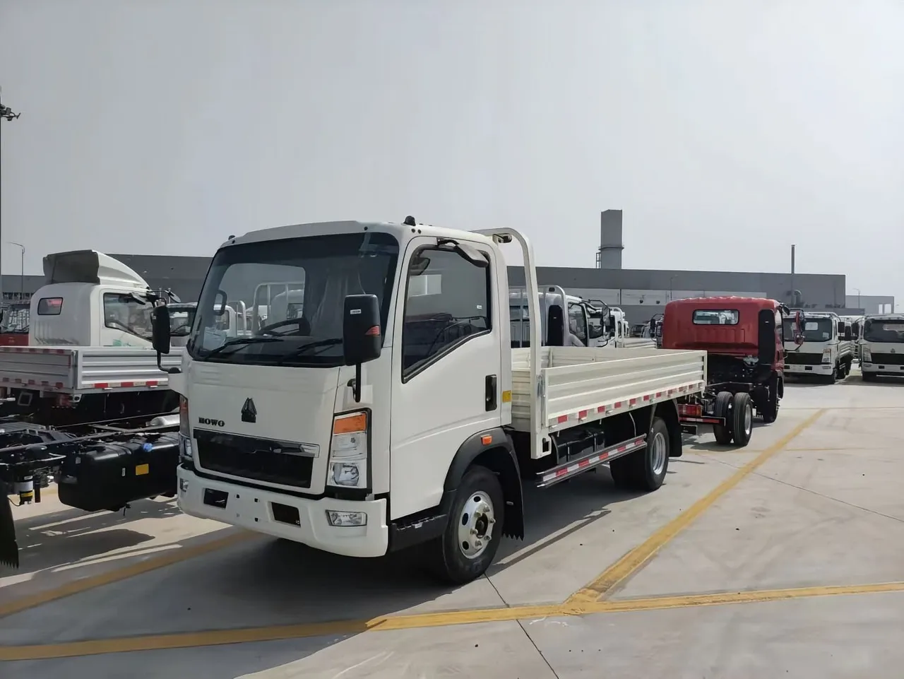 Used Chinese light stake cargo truck with open body for agricultural haulage