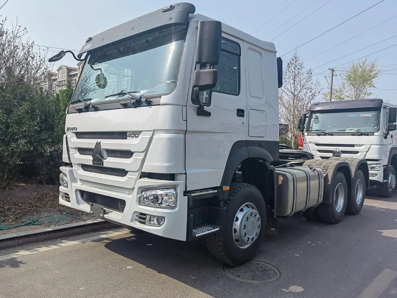 Used HOWO NX 6x4 tractor head for sale export CIF