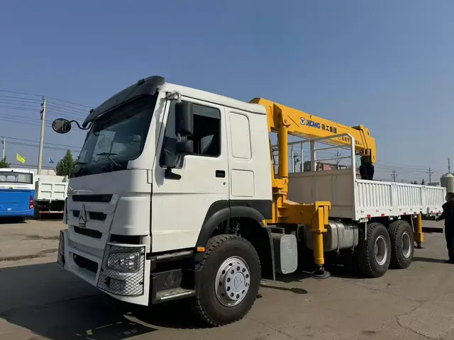 HOWO 6×4 truck for sale