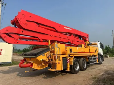 Rear hopper, agitator shaft and refurbished S-valve assembly on SANY C10