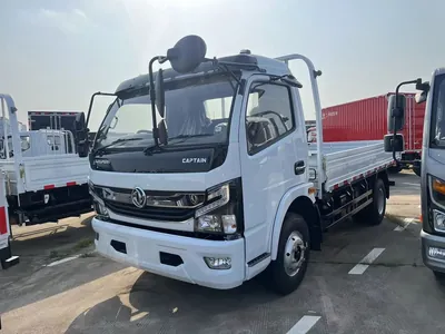 Camion Dongfeng Captain 4x2 blanco con carrocería de baranda