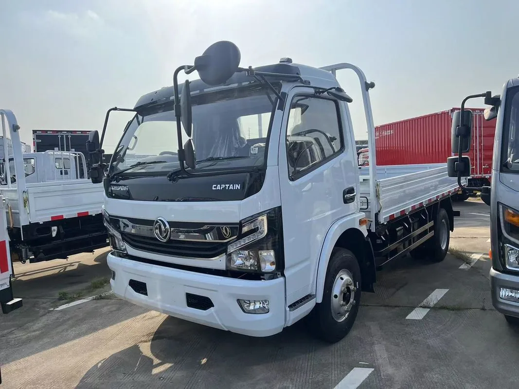 Camion Dongfeng Captain 4x2 usado con carrocería de baranda
