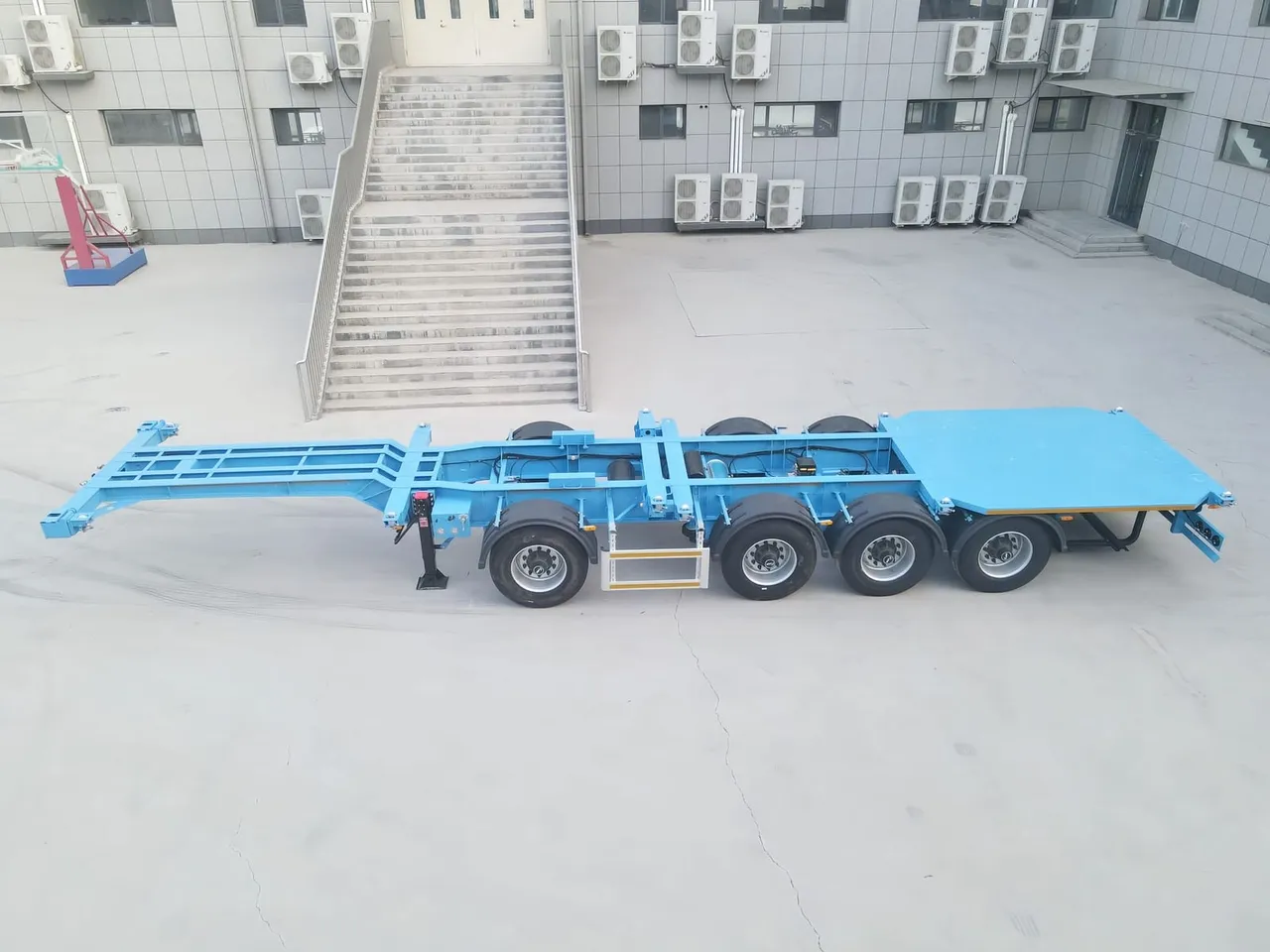20ft gooseneck skeletal container trailer for ISO container haulage
