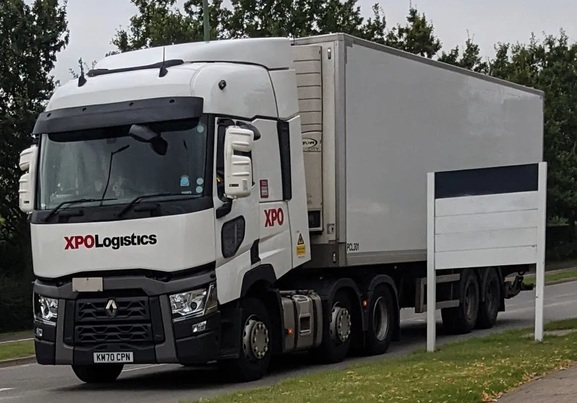 Used HOWO refrigerated truck with insulated box body ready for export
